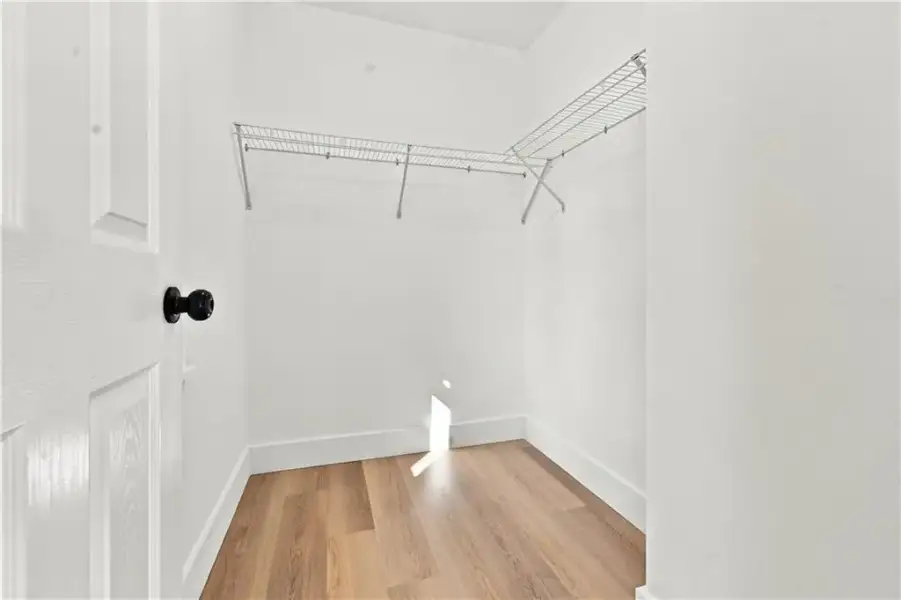 Spacious, unfurnished interior of a new home in , Austell (Image 29).
