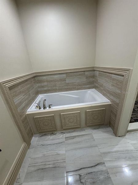 Image 34 of a home in .