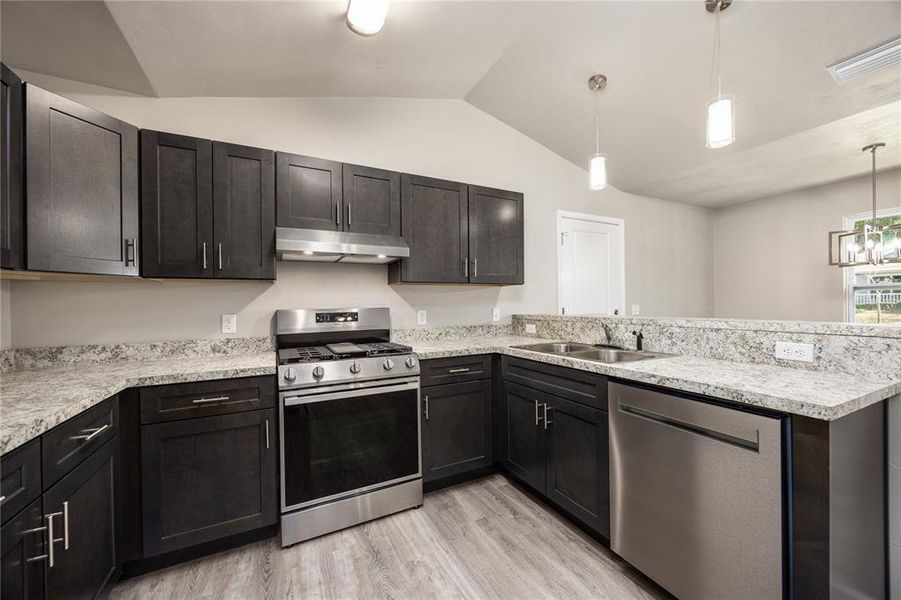 Furnished interior view inside a new home in , Gainesville (Image 7).