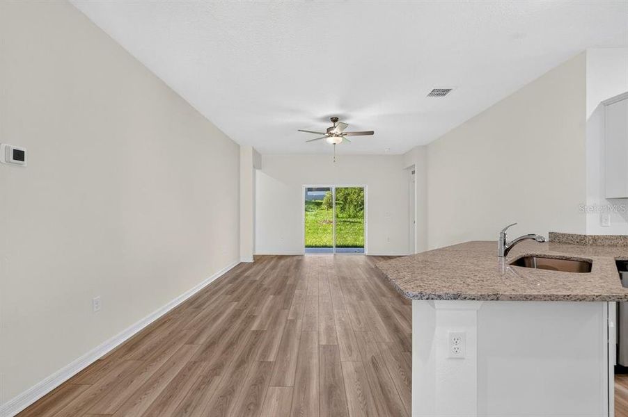 Spacious, unfurnished interior of a new home in , Deltona (Image 29).