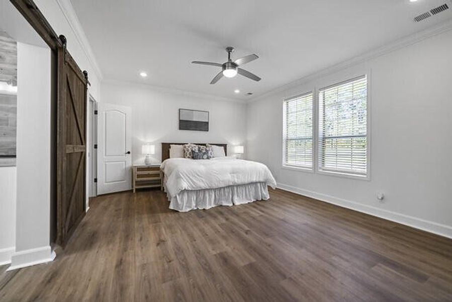 Furnished interior view inside a new home in , Cross (Image 14).