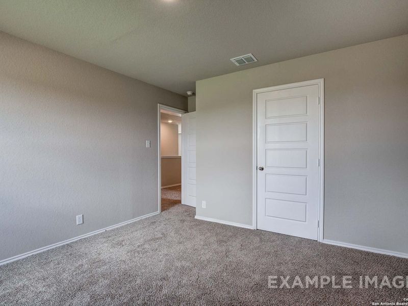 Spacious, unfurnished interior of a new home in Bricewood, San Antonio (Image 26).