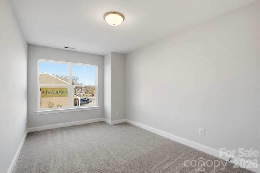 Spacious, unfurnished interior of a new home in Harrisburg Village, Harrisburg (Image 37).