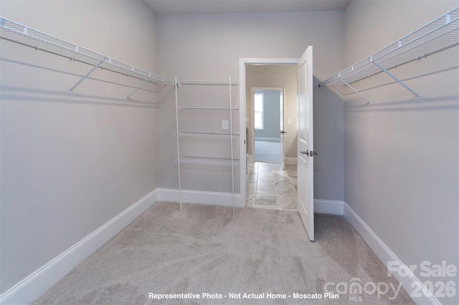 Main Bedroom Closet-Moscato Plan