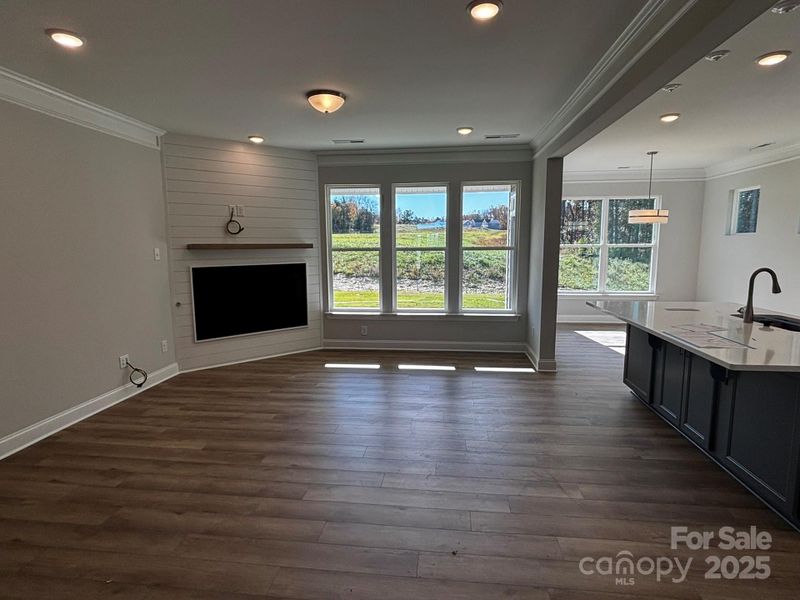 Spacious, unfurnished interior of a new home in Waterford Commons, Rock Hill (Image 14).