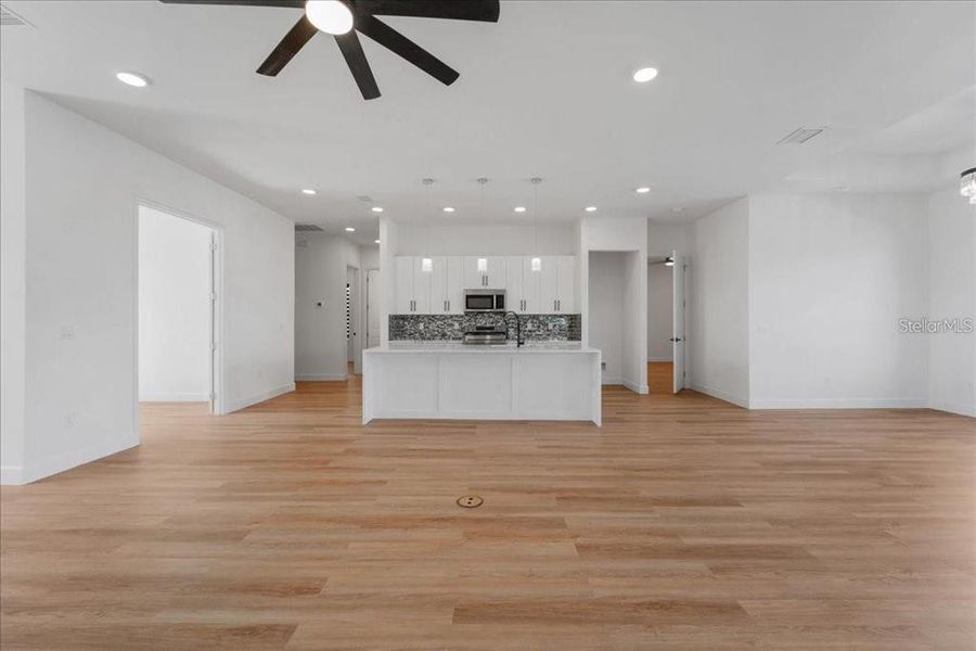 Spacious, unfurnished interior of a new home in , Port Charlotte (Image 21).