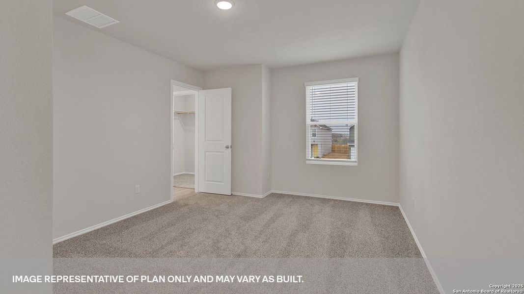 Spacious, unfurnished interior of a new home in Bollinger, Maxwell (Image 10).