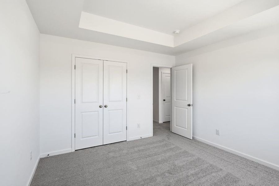 Spacious, unfurnished interior of a new home in Auburn Glen, Dacula (Image 26).