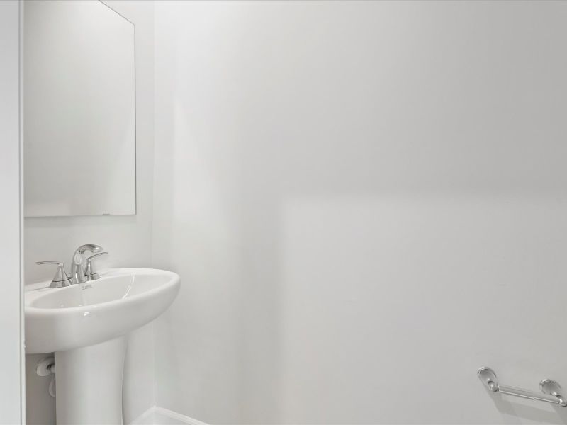 Welcome to the Dallas floorplan at Brayfield Manor - Heritage Collection.