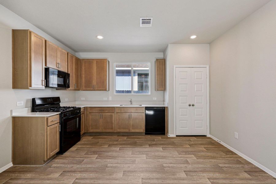 Furnished interior view inside a new home in Harvest Ridge, Elgin (Image 8).