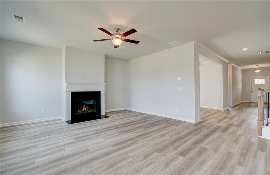 Spacious, unfurnished interior of a new home in Cooper Park, McDonough (Image 23).
