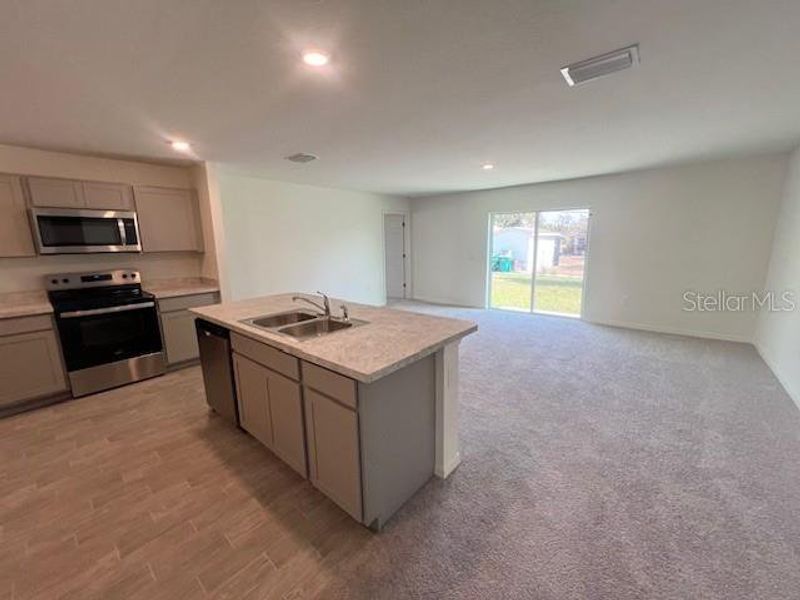 Furnished interior view inside a new home in Port Charlotte, Port Charlotte (Image 4).
