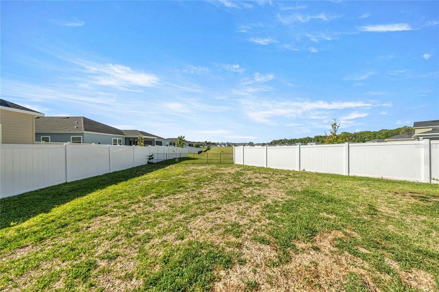 Exterior details and patio area of a home in Heath Preserve, Ocala (Image 28).