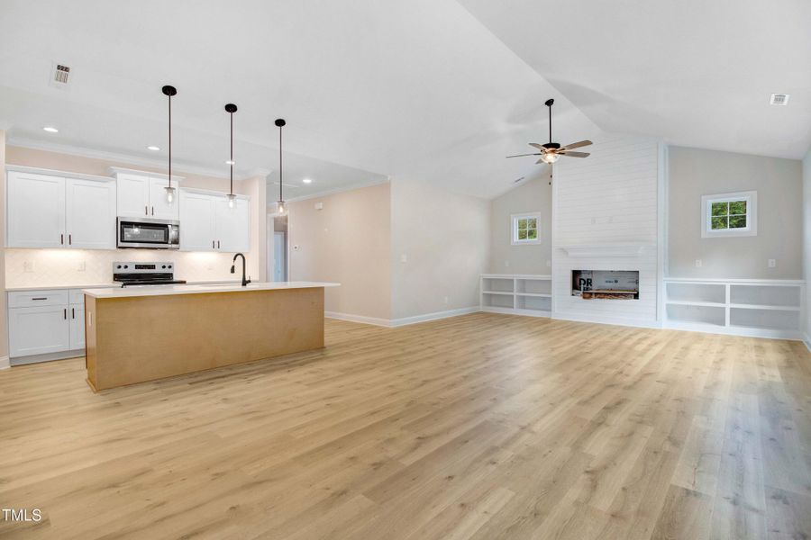 08-56 Birchtop Circle-8 08-56 Birchtop Circle-8