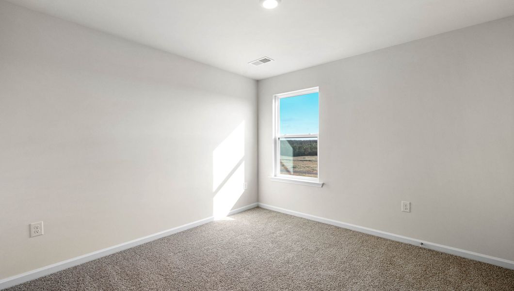 Spacious, unfurnished interior of a new home in Baxter Village, Boiling Springs (Image 26).