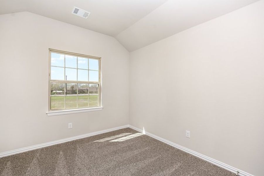 Spacious, unfurnished interior of a new home in Courts Of Bonnie Brae, Denton (Image 30).