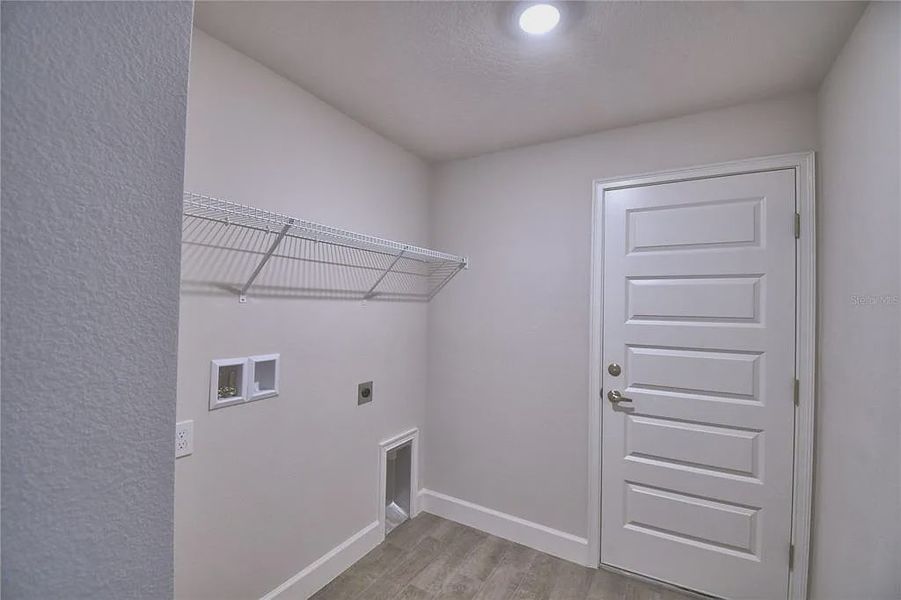 Spacious, unfurnished interior of a new home in Lake Juliana Estates, Auburndale (Image 36).