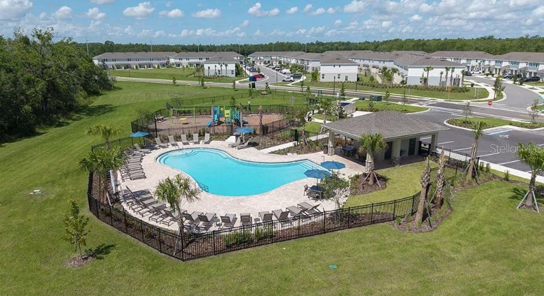 Community amenities in The Townhomes at Westview, Kissimmee (Image 22).