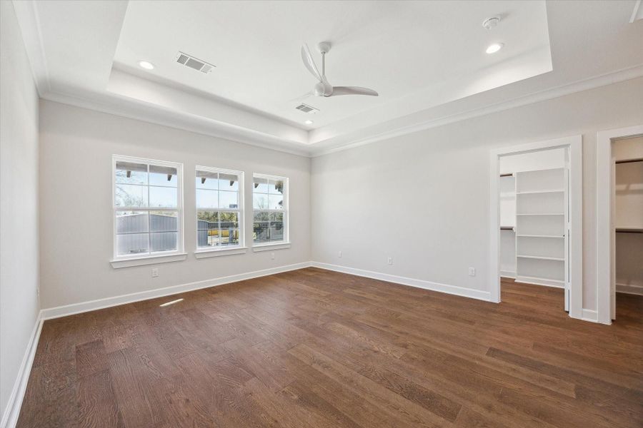 Spacious, unfurnished interior of a new home in Cordell Estates, Houston (Image 32).