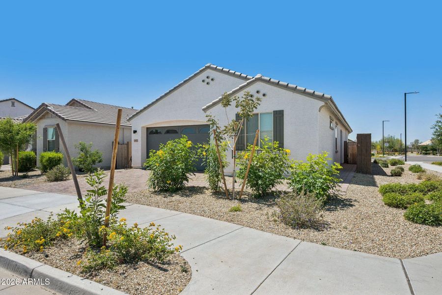 3-web-or-mls-25572-north-142nd-ln