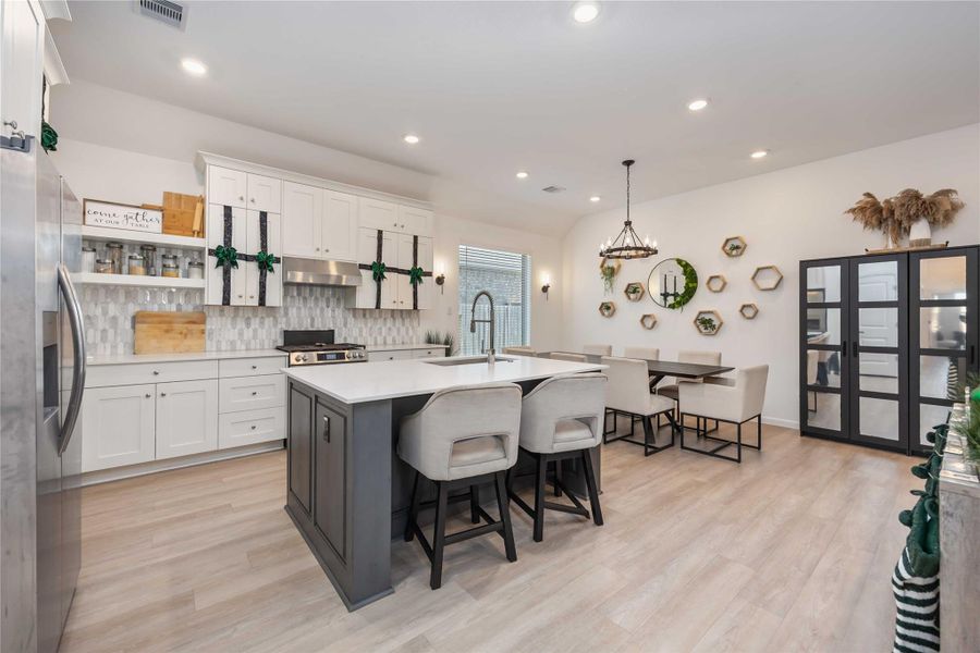 Furnished interior view inside a new home in Balmoral: Avante Collection, Houston (Image 9). Furnished interior view inside a new home in Balmoral: Avante Collection, Houston (Image 9).