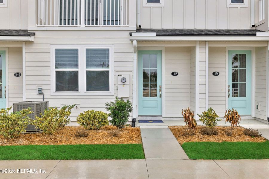 Exterior details and patio area of a home in North Beach Townhomes, Jacksonville Beach (Image 23).