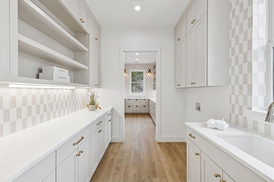 Furnished interior view inside a new home in , Midlothian (Image 6).