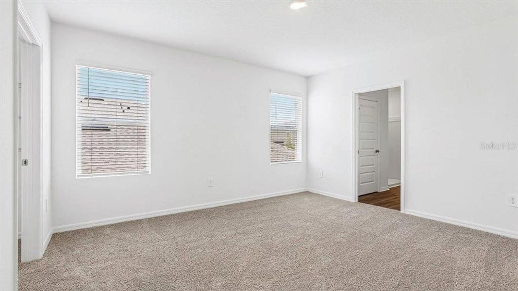Spacious, unfurnished interior of a new home in , Winter Haven (Image 21).
