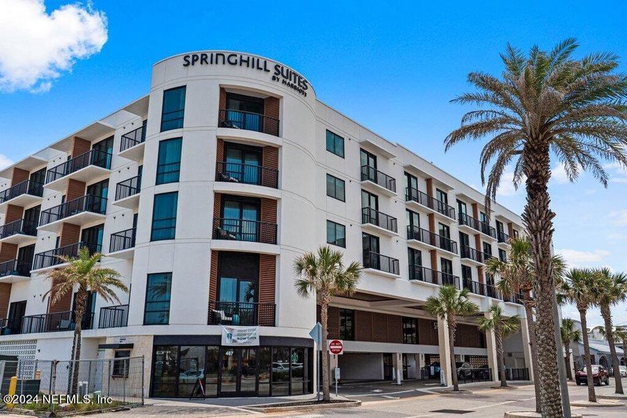 Condo located in Jacksonville Beach, FL showcasing its design and architecture (Image 5). Condo located in Jacksonville Beach, FL showcasing its design and architecture (Image 5).