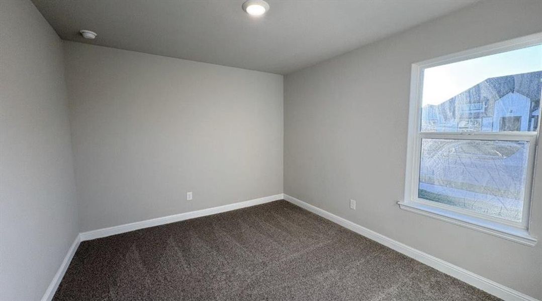 Spacious, unfurnished interior of a new home in Sandstone Estates, Granbury (Image 26).