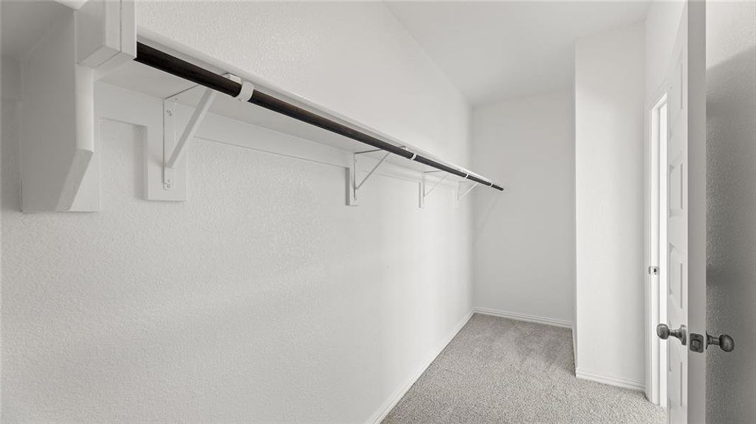 2511 Flaxfield  Closet