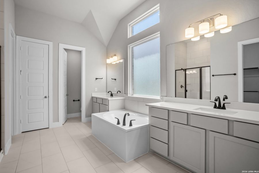 Furnished interior view inside a new home in Mayfair, New Braunfels (Image 9).