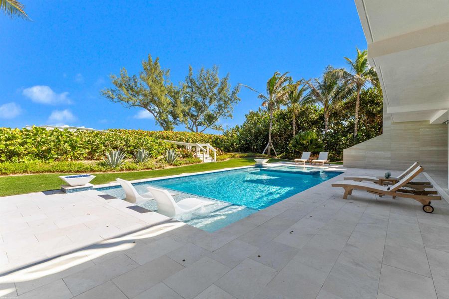 Exterior details and patio area of a home in , Jupiter Island (Image 31).