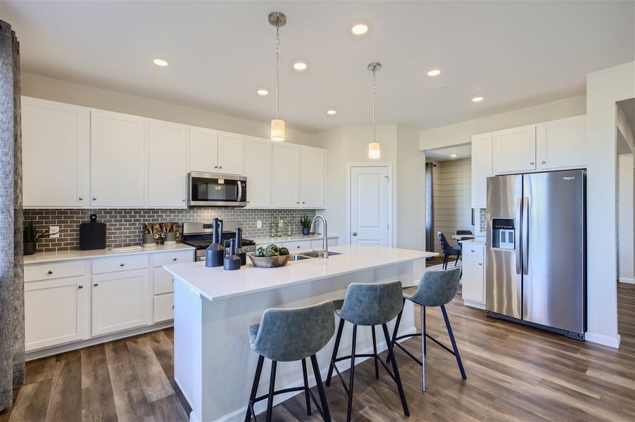 4411 shivaree street - web quality - 010 - 14 kitchen