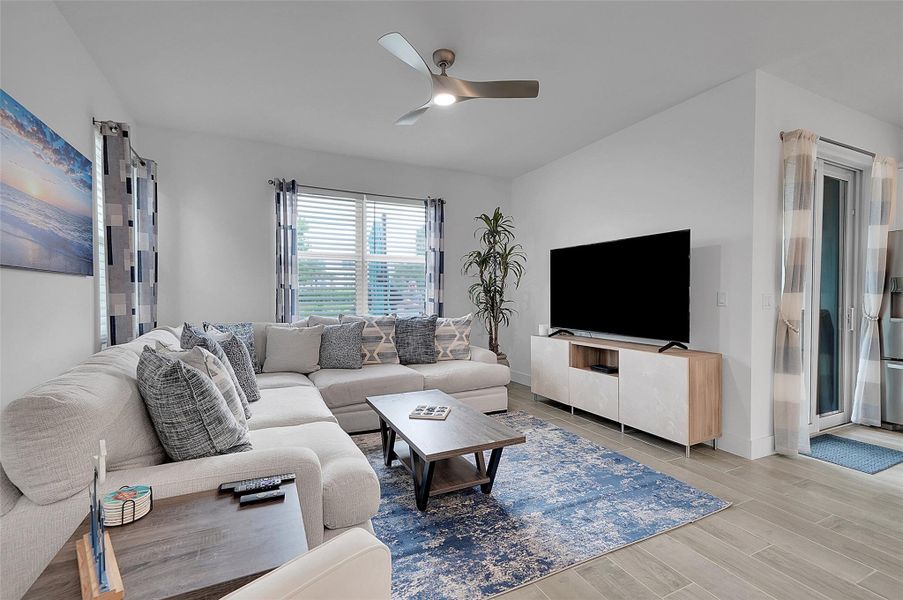 Furnished interior view inside a new home in , Deerfield Beach (Image 10).