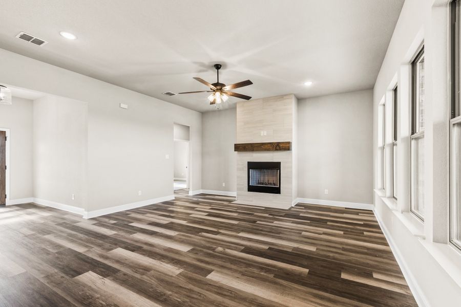 Spacious, unfurnished interior of a new home in Taylor Ranch, Springtown (Image 14). Spacious, unfurnished interior of a new home in Taylor Ranch, Springtown (Image 14).