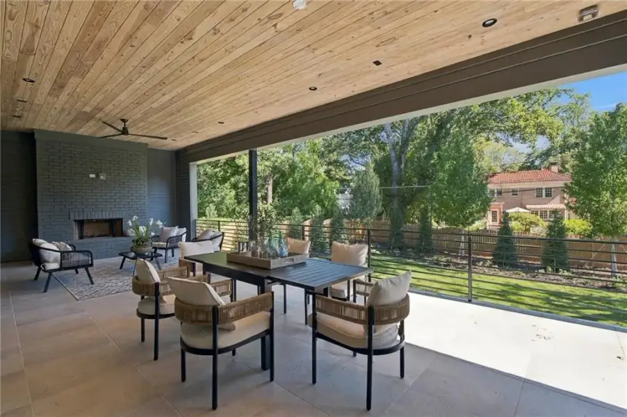 Community amenities in , Atlanta (Image 82).