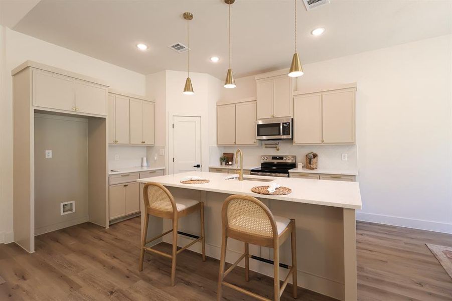 Furnished interior view inside a new home in , Fort Worth (Image 7).