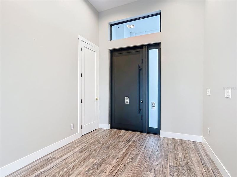 entry/foyer entry/foyer