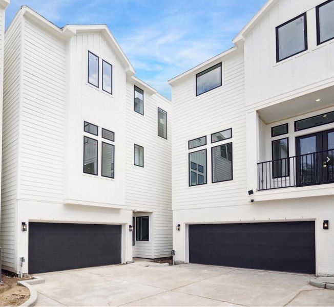 Image 2 of a home in . Image 2 of a home in .