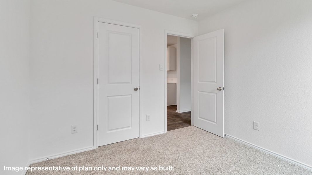 Spacious, unfurnished interior of a new home in Maplewood Meadows, Talty (Image 19).