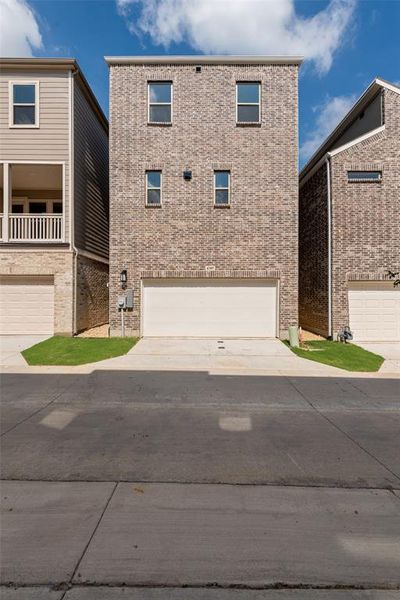 Exterior details and patio area of a home in City Point, North Richland Hills (Image 22).
