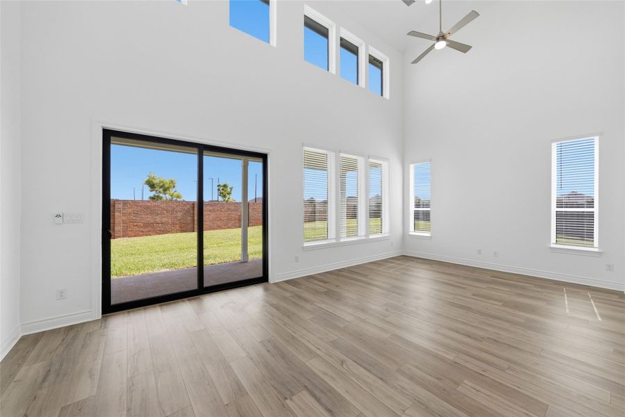 High ceiling with a lot of Windows that bring all natural lights for the house
