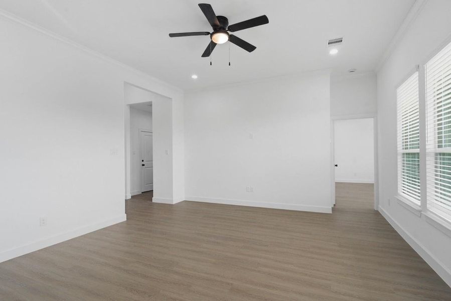 Spacious, unfurnished interior of a new home in , El Campo (Image 36). Spacious, unfurnished interior of a new home in , El Campo (Image 36).