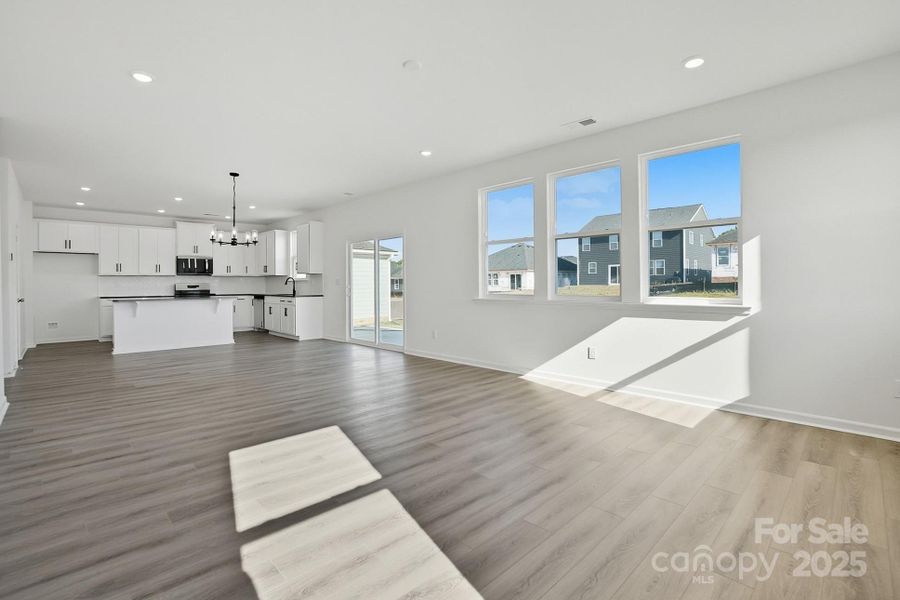 Spacious, unfurnished interior of a new home in Wellington Pointe Classic, Monroe (Image 25).