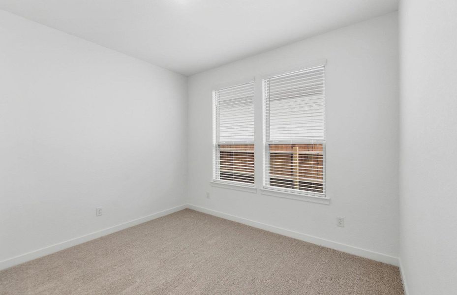 Spacious, unfurnished interior of a new home in Santa Rita Ranch, Liberty Hill (Image 18).