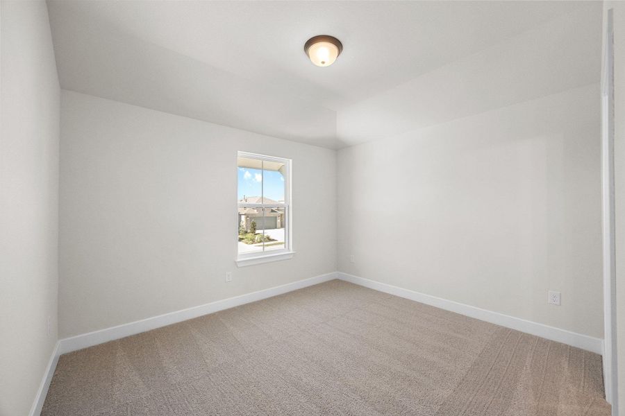 Spacious, unfurnished interior of a new home in Nolina, Georgetown (Image 24).