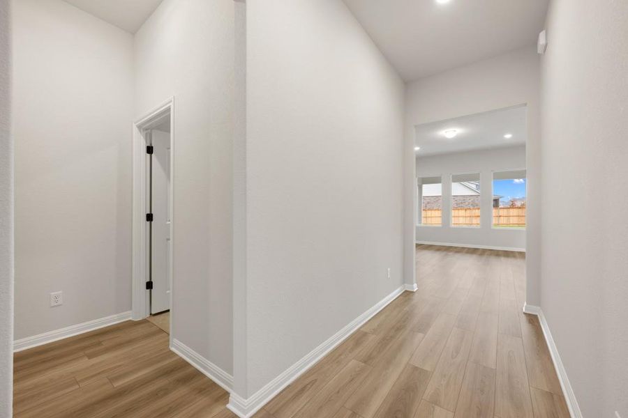 Representative images and renderings are for illustrative purposes. Actual structural options and design finishes of home may vary. Representative images and renderings are for illustrative purposes. Actual structural options and design finishes of home may vary.