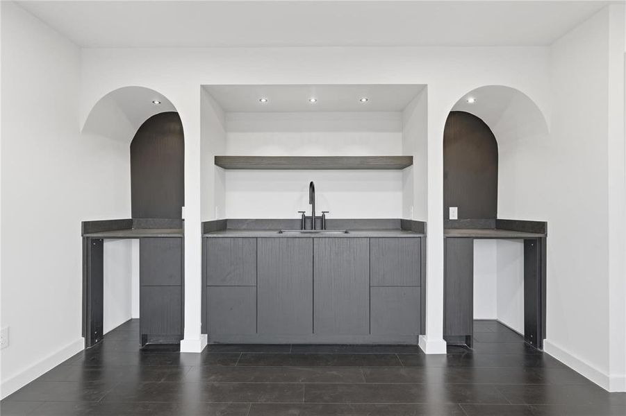 Furnished interior view inside a new home in , Dallas (Image 10).