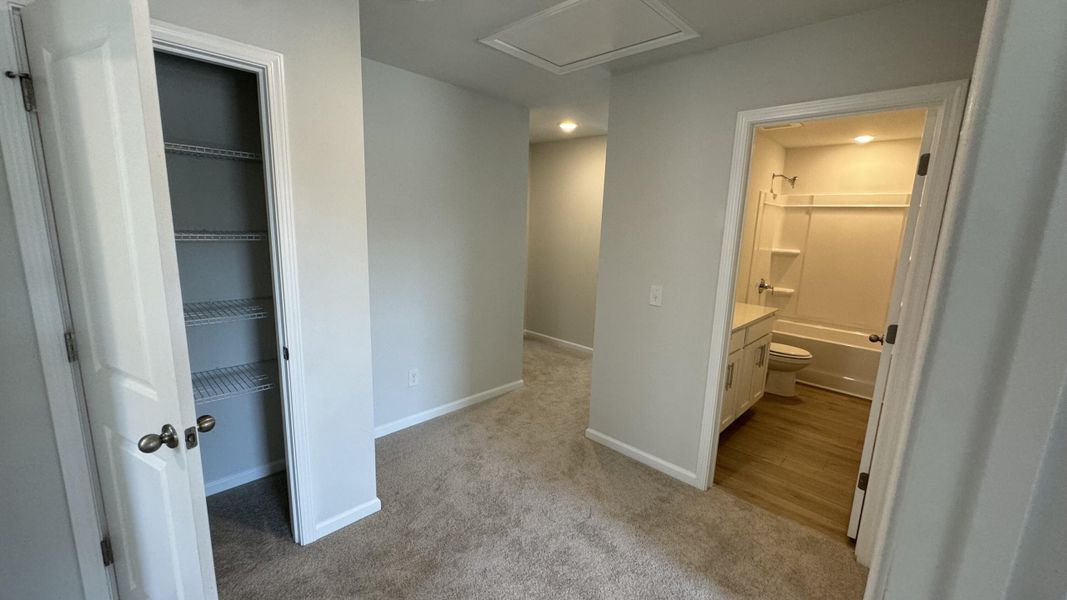 Spacious, unfurnished interior of a new home in Watson Hill, Summerville (Image 28).